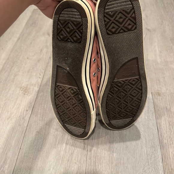 Converse Chuck Taylor All Star Low Top Sneakers, Women’s Size 9.5, Blush Pink - Picture 6 of 7